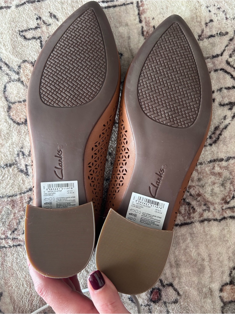 Clarks Pointed Toe Flats - Picture 4 of 4